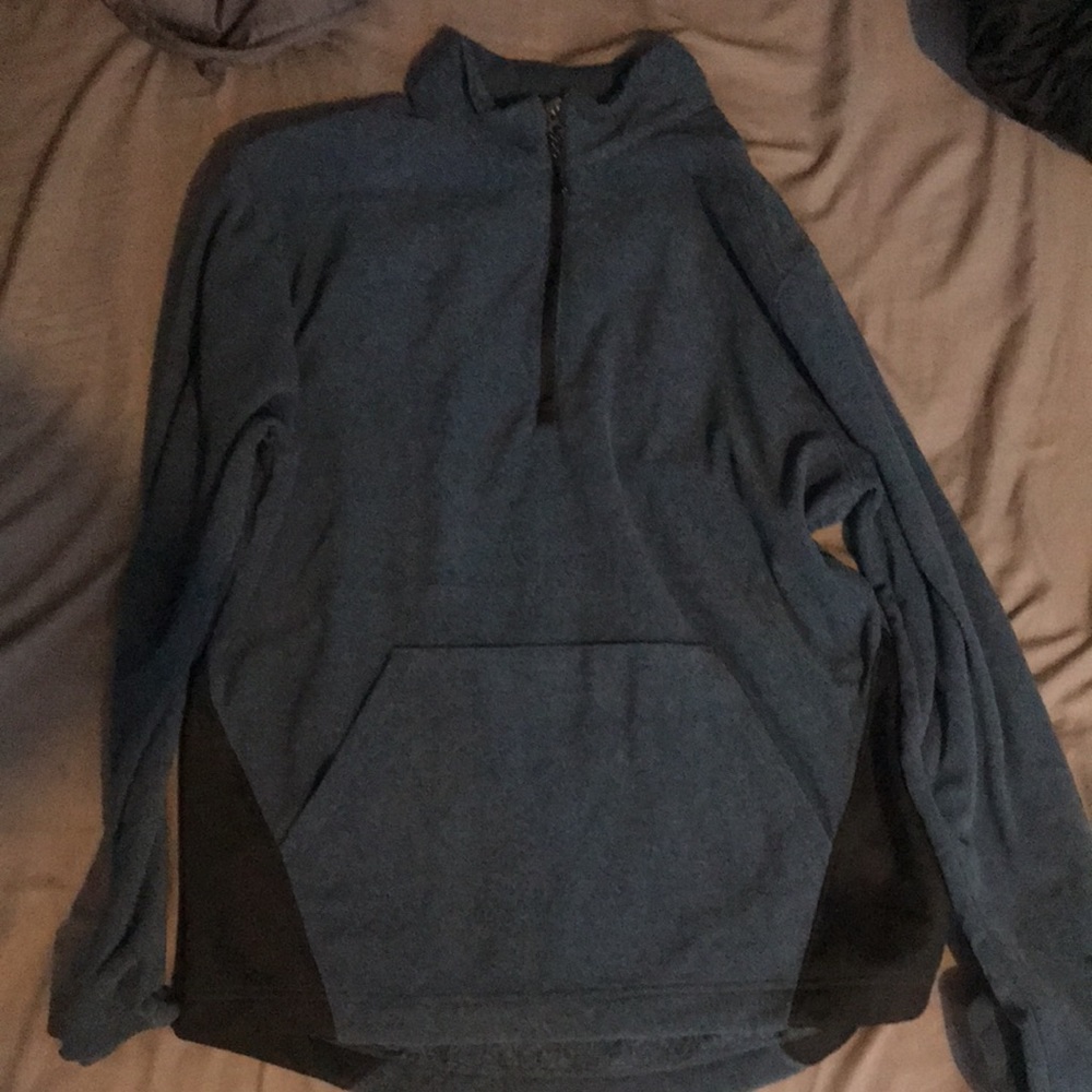 Fleece sweater - Picture 3 of 3